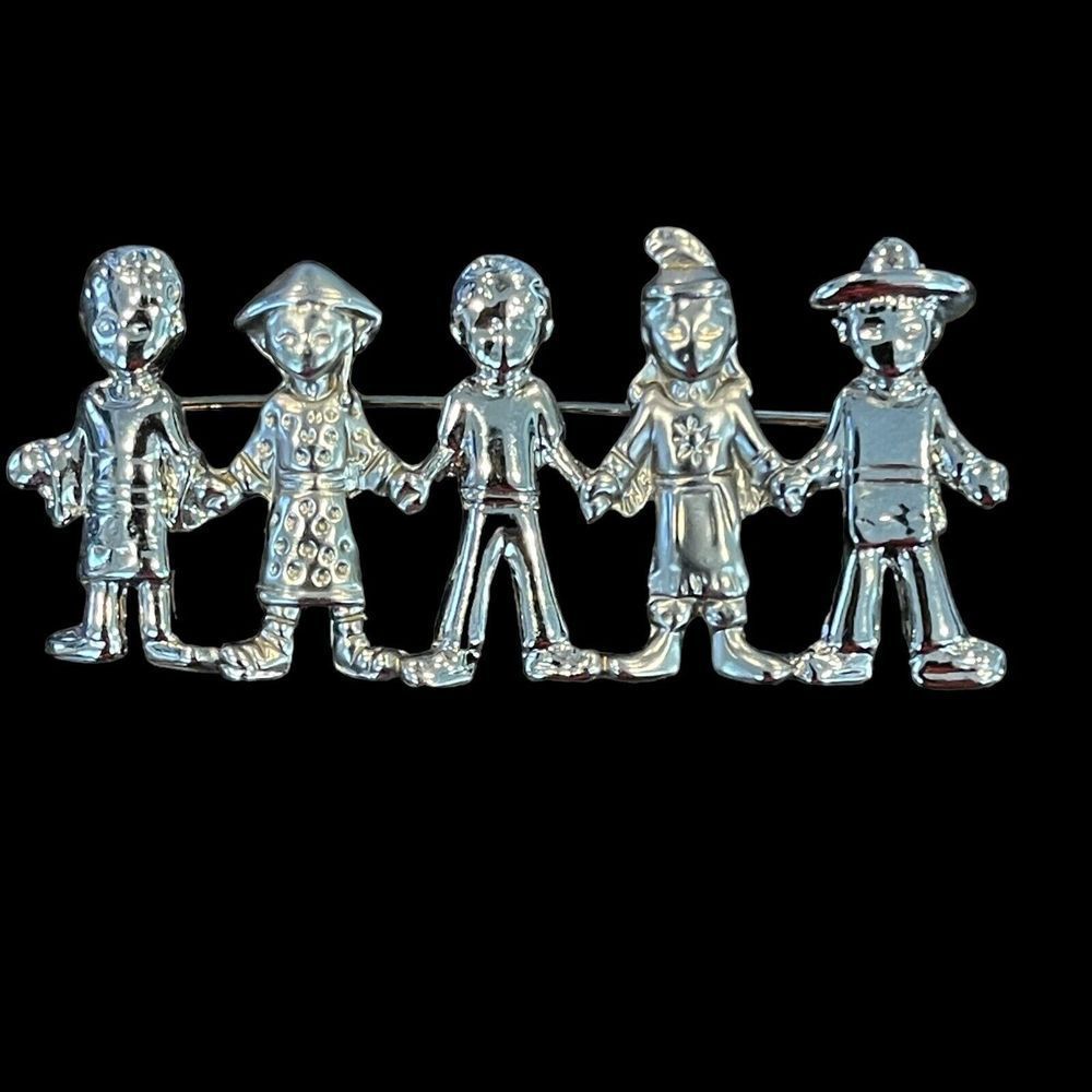 Signed Premier Designs Silver Tone “Children Of The World” Brooch Pin Jewelry